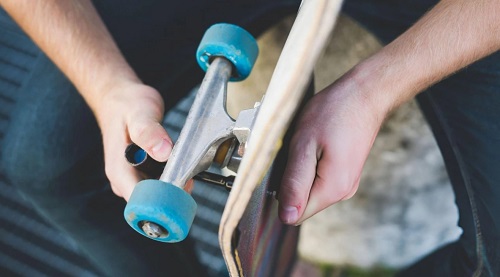 How to Clean Skateboard Wheels for a Smoother Ride